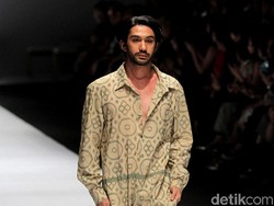 Padu-padan Kain untuk Millennial Ala Sejauh Mata Memandang & Oscar Lawalata