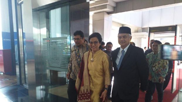 Sri Mulyani dan suami