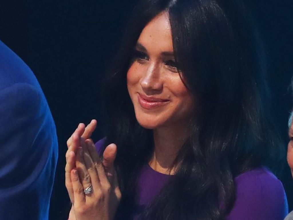 Senyum Lega Meghan Markle Usai Blak-blakan di Video Dokumenter Senyum Lega Meghan Markle Usai Blak-blakan di Video Dokumenter