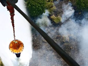 Water Bombing Dilakukan untuk Padamkan Kebakaran Gunung Welirang