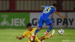 Skor Kacamata di Laga Bhayangkara Vs Persib