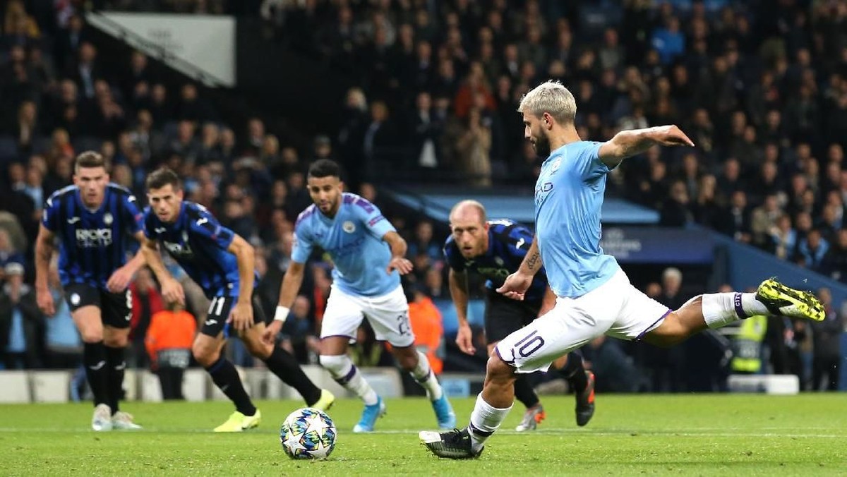 Manchester City memimpin 2-1 atas Atalanta di babak pertama. (Foto: Jan Kruger/Getty Images)