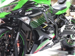 Bikin Eargasm, Begini Raungan Mesin Kawasaki Ninja 250 4 Silinder