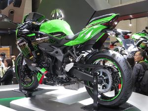 Mau Boyong Ninja 250 4 Silinder? Kawasaki Buka Pemesanan 4 April