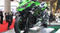 Yuk Lebih Dekat dengan Kawasaki Ninja 250 cc 4 Silinder