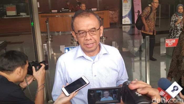 Sesmenpora Gatot S Dewa Broto (Ahmad Bil Wahid/detikcom) Sesmenpora Gatot S Dewa Broto (Ahmad Bil Wahid/detikcom)