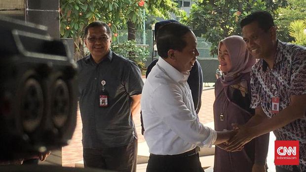 Menpora Baru Zainudin Amali Berguyon Takut Dipelonco