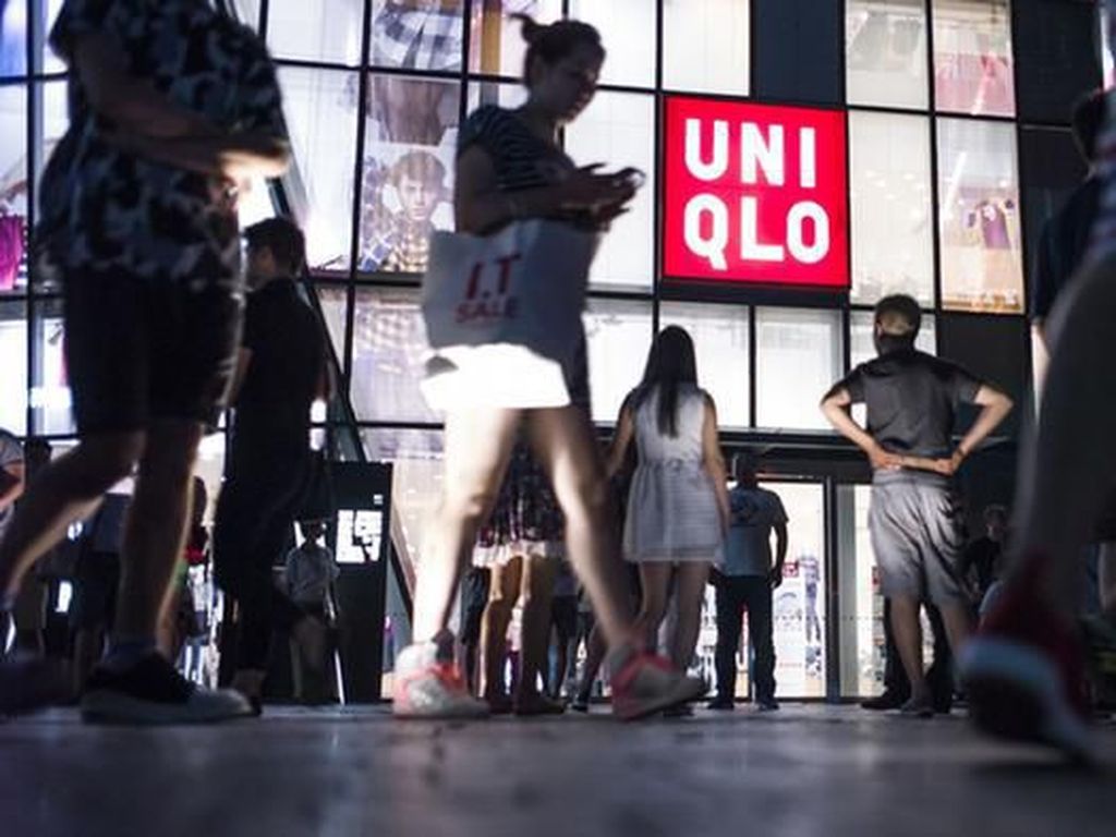 Top! Gaji Karyawan Uniqlo Naik 40%, Lulusan Baru Dapat Rp 35 Juta Top! Gaji Karyawan Uniqlo Naik 40%, Lulusan Baru Dapat Rp 35 Juta
