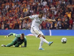 Momen Hazard Buang Peluang Emas Lawan Galatasaray
