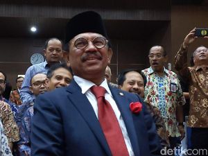 Kominfo Targetkan Bangun Ribuan BTS di Indonesia Tengah dan Timur Kominfo Targetkan Bangun Ribuan BTS di Indonesia Tengah dan Timur