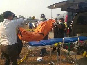 Mayat Pria dengan Kepala Terbungkus Kaus Ditemukan di Tol Pandaan