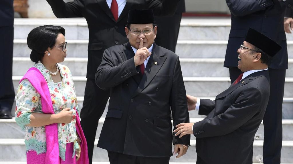 Ekspresi Semringah Menteri Jokowi Usai Pelantikan