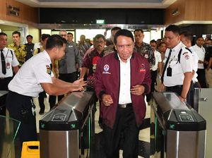 Tiba di Kemenpora, Zainudin Amali: Terima Kasih Disambut, Jangan Diospek Ya
