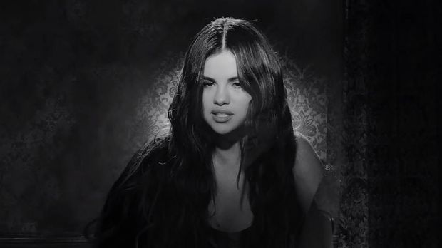 Album Rare Selena Gomez Rajai Tangga Musik AS
