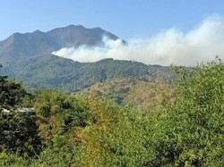Sempat Padam, Gunung Malabar Bandung Kembali Terbakar