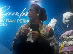 Momen Susi Menangis Kenang Kebiasaan Ngopi di KKP