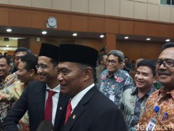 Tiba di Kemendikbud, Mendikbud Nadiem Makarim Disambut Muhadjir
