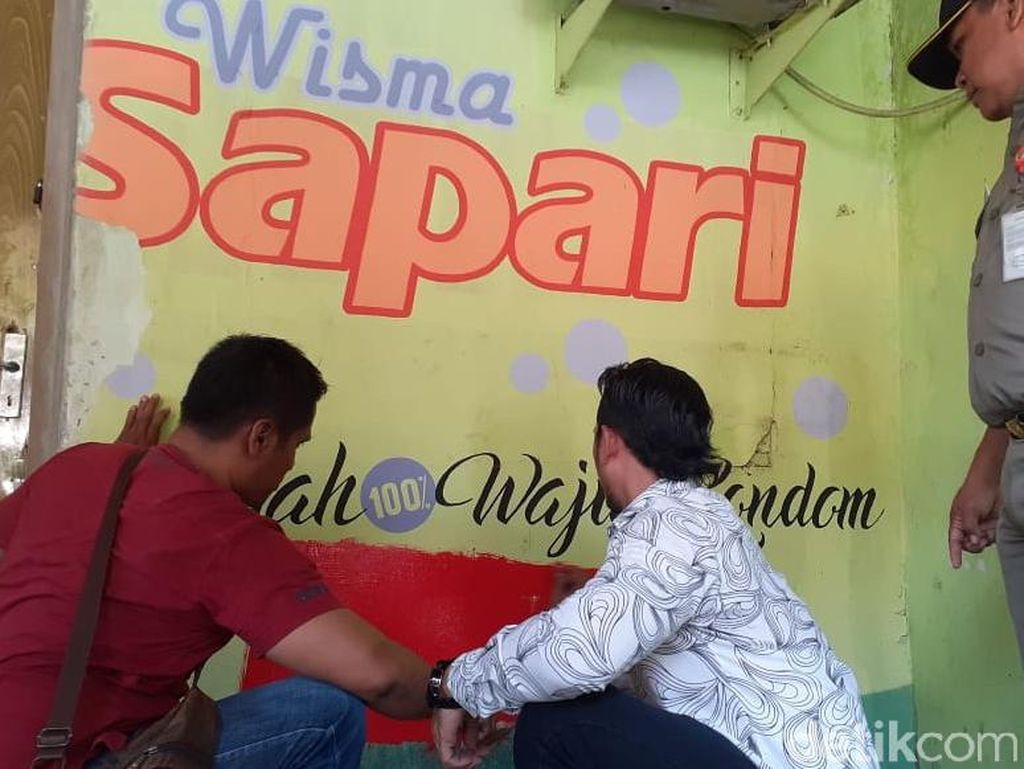 Gambar Erotis di Karaoke Eks Lokalisasi Sunan Kuning Semarang Dihapus