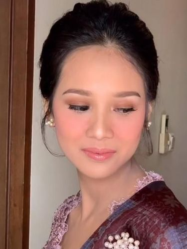 Gista Putri Makeup Flawless di Pelantikan Suami, Dipuji Ibu Menteri Tercantik