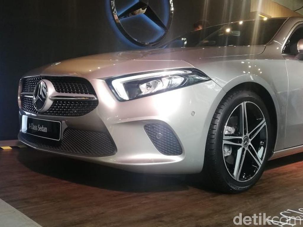 Mercedes-Benz Indonesia Luncurkan Sedan A-Class Mercedes-Benz Indonesia Luncurkan Sedan A-Class