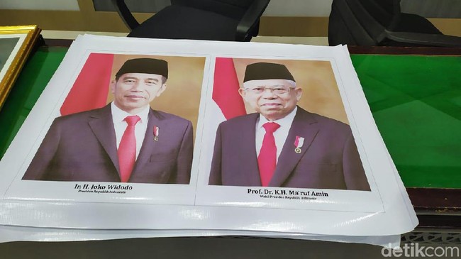 Sekretariat DPR Aceh Akan Cek Foto Presiden-Wapres Dicetak dari Bahan Spanduk