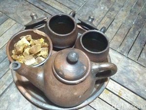 Menikmati Harum Semerbak Teh Kletuk dari Lereng Menoreh