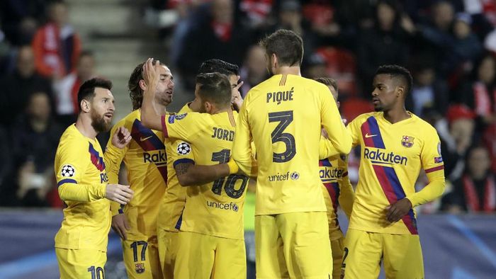 Barcelona menang 2-1 atas Slavia Praha di matchday ketiga Grup F Liga Champions. (Foto: Petr David Josek/AP Photo) Barcelona menang 2-1 atas Slavia Praha di matchday ketiga Grup F Liga Champions. (Foto: Petr David Josek/AP Photo)