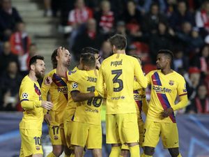 Slavia Praha Vs Barcelona: Gol Bunuh Diri Menangkan Blaugrana 2-1 Slavia Praha Vs Barcelona: Gol Bunuh Diri Menangkan Blaugrana 2-1