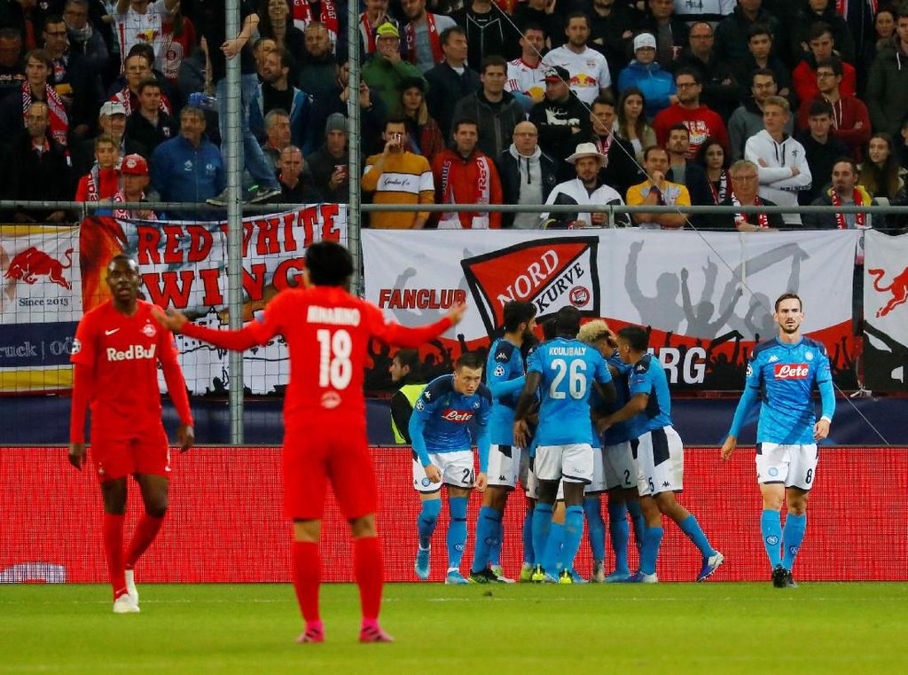 Hasil Liga Champions : Sengit! Napoli Taklukkan Salzburg 3-2