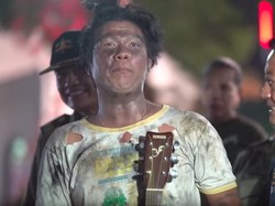 Babang Tamvan Nyamar Jadi Gembel, Eh Malah Ditangkap Satpol PP