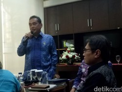 Mendag Cari Solusi Masalah 20.000 Ton Beras Bulog Terancam Busuk