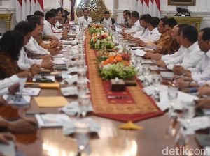 Jokowi Ungkap Kelemahan Kabinet Kerja, Demi Indonesia Maju Jokowi Ungkap Kelemahan Kabinet Kerja, Demi Indonesia Maju