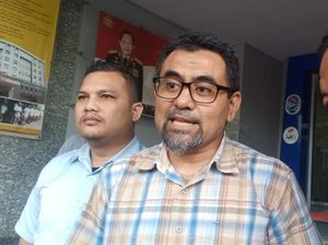 DKM Masjid Al-Falaah Berharap Ada Perdamaian dengan Ninoy Karundeng DKM Masjid Al-Falaah Berharap Ada Perdamaian dengan Ninoy Karundeng