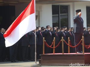 Tak Upacara Bersama Jokowi, Menhan Prabowo Peringati Hari Pahlawan di Yogya