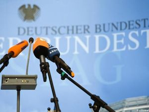 Hindari Kritik, Makin Banyak Politisi Jerman Produksi Beritanya Sendiri