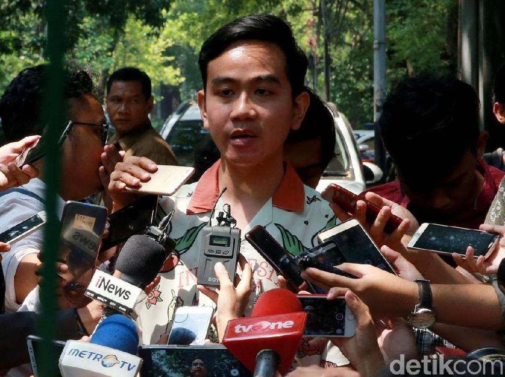 Veronica Koman Singgung Patung Jenderal Sudirman Oligarki, Gibran: Ngawur! Veronica Koman Singgung Patung Jenderal Sudirman Oligarki, Gibran: Ngawur!