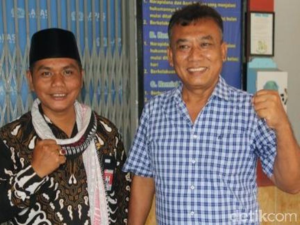 Divonis Bebas di Kasus Illegal Logging, Eks Cabup Tapteng Keluar dari Lapas Divonis Bebas di Kasus Illegal Logging, Eks Cabup Tapteng Keluar dari Lapas