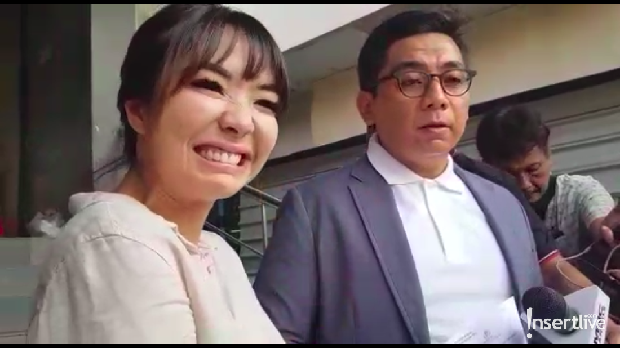 GIsella dan Kuasa Hukumnya