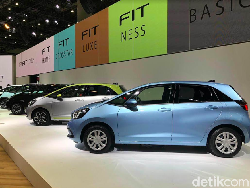 Honda Jazz Punya 5 Varian, Ini Bedanya