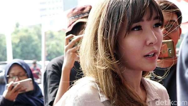 Penampakan Gisel dan Wijin saat Lapor di Polda Penampakan Gisel dan Wijin saat Lapor di Polda