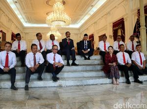 Lesehan Lagi, Jokowi Umumkan Jajaran Wakil Menteri