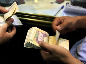 Uni Eropa Tendang 7 Bank Rusia dari SWIFT