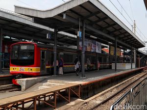 Ada Gangguan LAA di Stasiun Manggarai, Perjalanan KRL Dialihkan