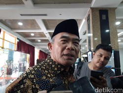 Cegah Stunting, Menko PMK Muhadjir Dorong Kebijakan Sertifikat Nikah
