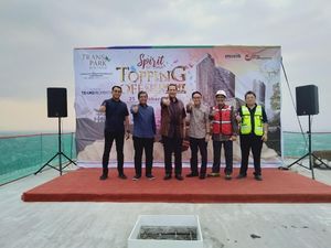 Topping Off Transpark Bintaro, CT: Semoga Hasilnya Memuaskan Topping Off Transpark Bintaro, CT: Semoga Hasilnya Memuaskan