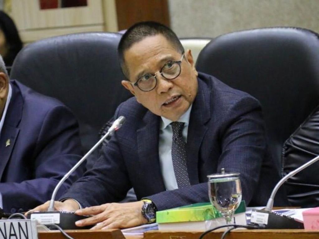 Ketua Komisi XI DPR Usul Kocok Ulang Pimpinan BI dan OJK Ketua Komisi XI DPR Usul Kocok Ulang Pimpinan BI dan OJK