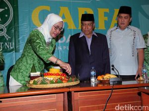 Potong Tumpeng Tandai Peluncuran Garda Fatayat NU
