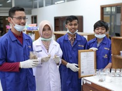 Keren! Mahasiswa UGM Sulap Limbah Pohon Aren Jadi Panel Akustik