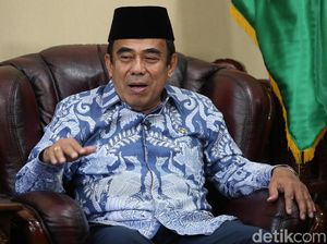 Menag Fachrul: Wajah UAS Ini Wajah Orang Baik, Insyaallah Bisa Duduk Bersama Menag Fachrul: Wajah UAS Ini Wajah Orang Baik, Insyaallah Bisa Duduk Bersama
