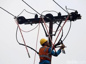 Hadirnya Listrik PLN Buat Wajah Perbatasan Semakin Bersinar Hadirnya Listrik PLN Buat Wajah Perbatasan Semakin Bersinar